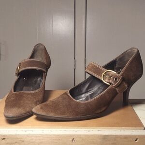 Coach "Julianne" brown Suede Mary Jane heels size 9.5 (41)